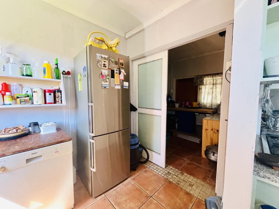 4 Bedroom Property for Sale in Sandbaai Western Cape